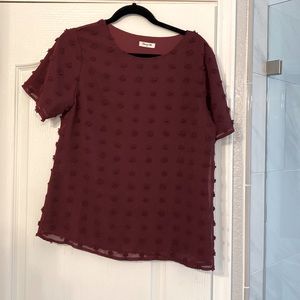 Maroon shirt sleeved top with dots